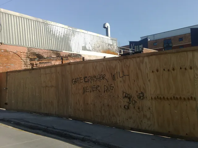 Rubble and a surviving wall on the former Gatecrasher nightclub site in February 2008